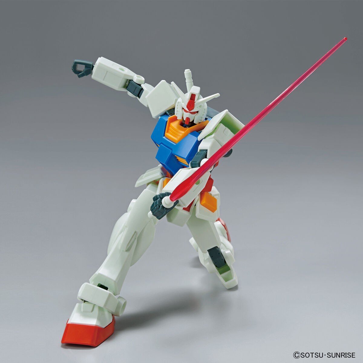 entry-grade-rx-78-2-gundam-full-weapon-set-08.jpg