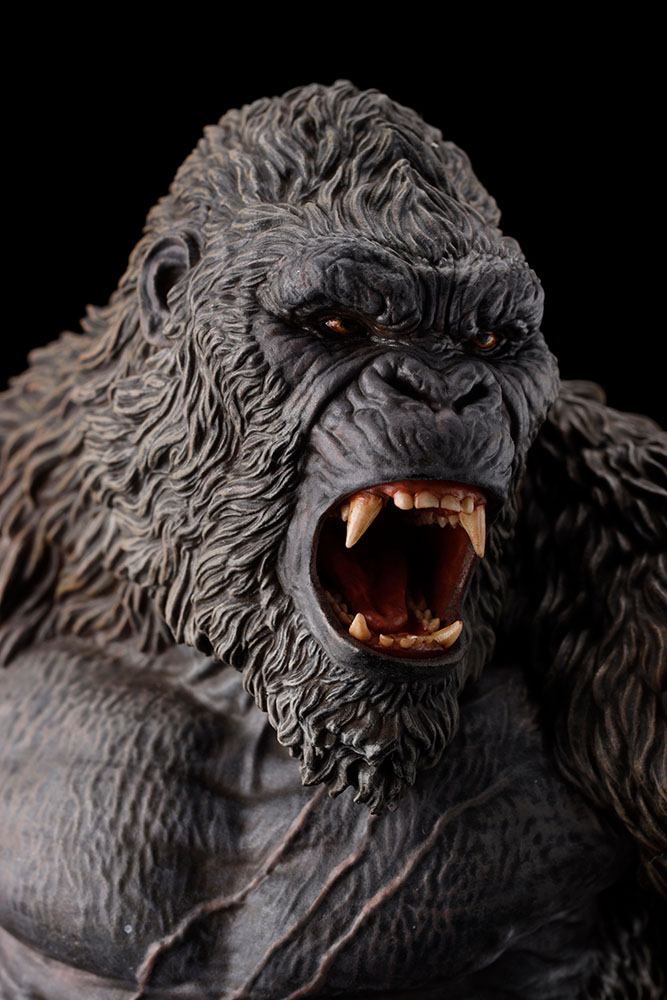 godzilla-vs-kong-chou-gekizou-series-pvc-statue-kong-20-cm-04.jpg