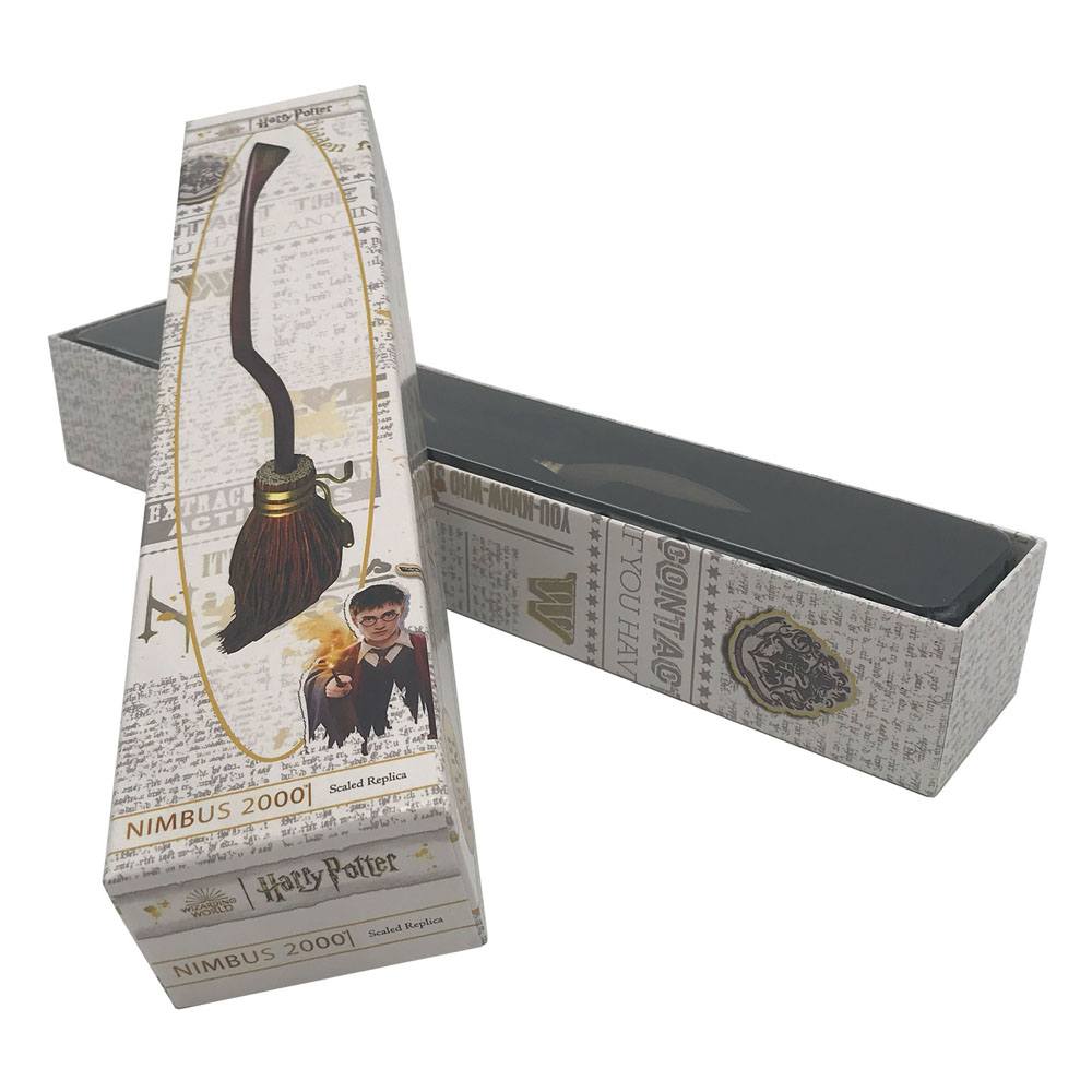 harry-potter-mini-replica-nimbus-2000-18-cm-03.jpg