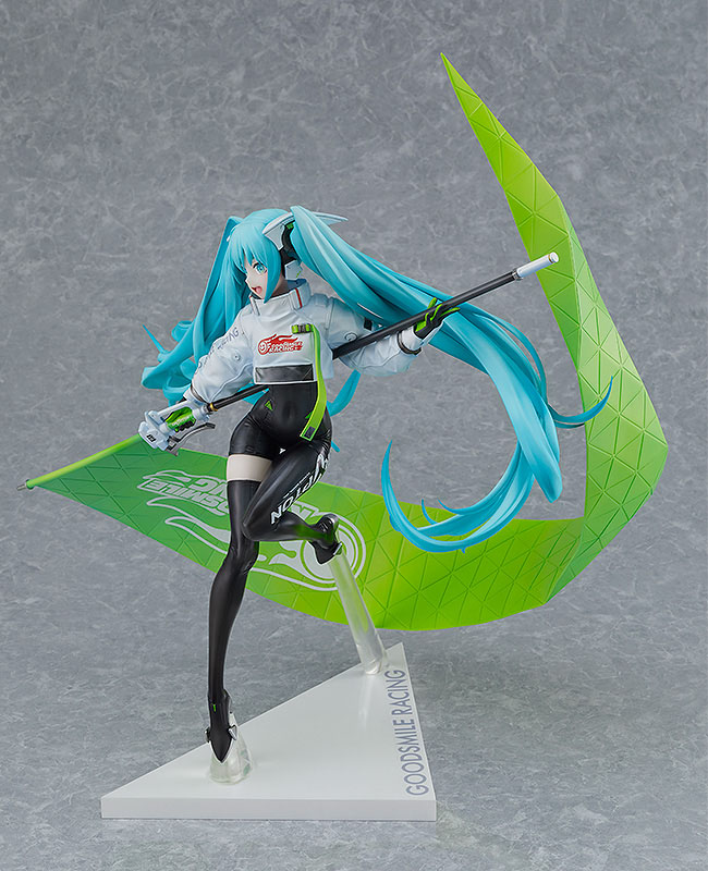 hatsune-miku-gt-project-pvc-statue-1-7-racing-miku-2022-ver-26-cm-05.jpg