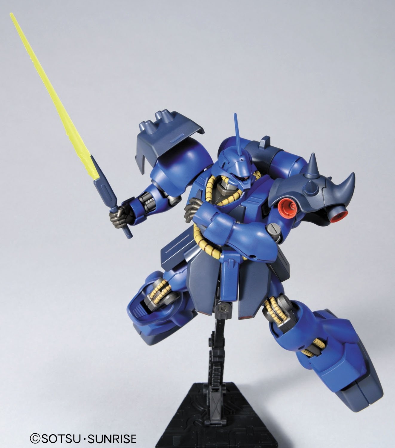 hguc-1-144-ams-119-geara-doga-rezin-suhnyder-04.jpg