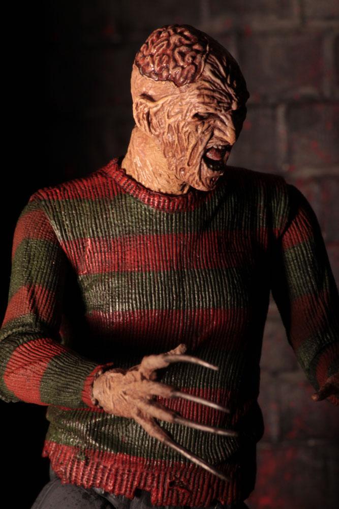 nightmare-on-elm-street-2-freddys-revenge-action-figure-ultimate-freddy-18-cm-11.jpg