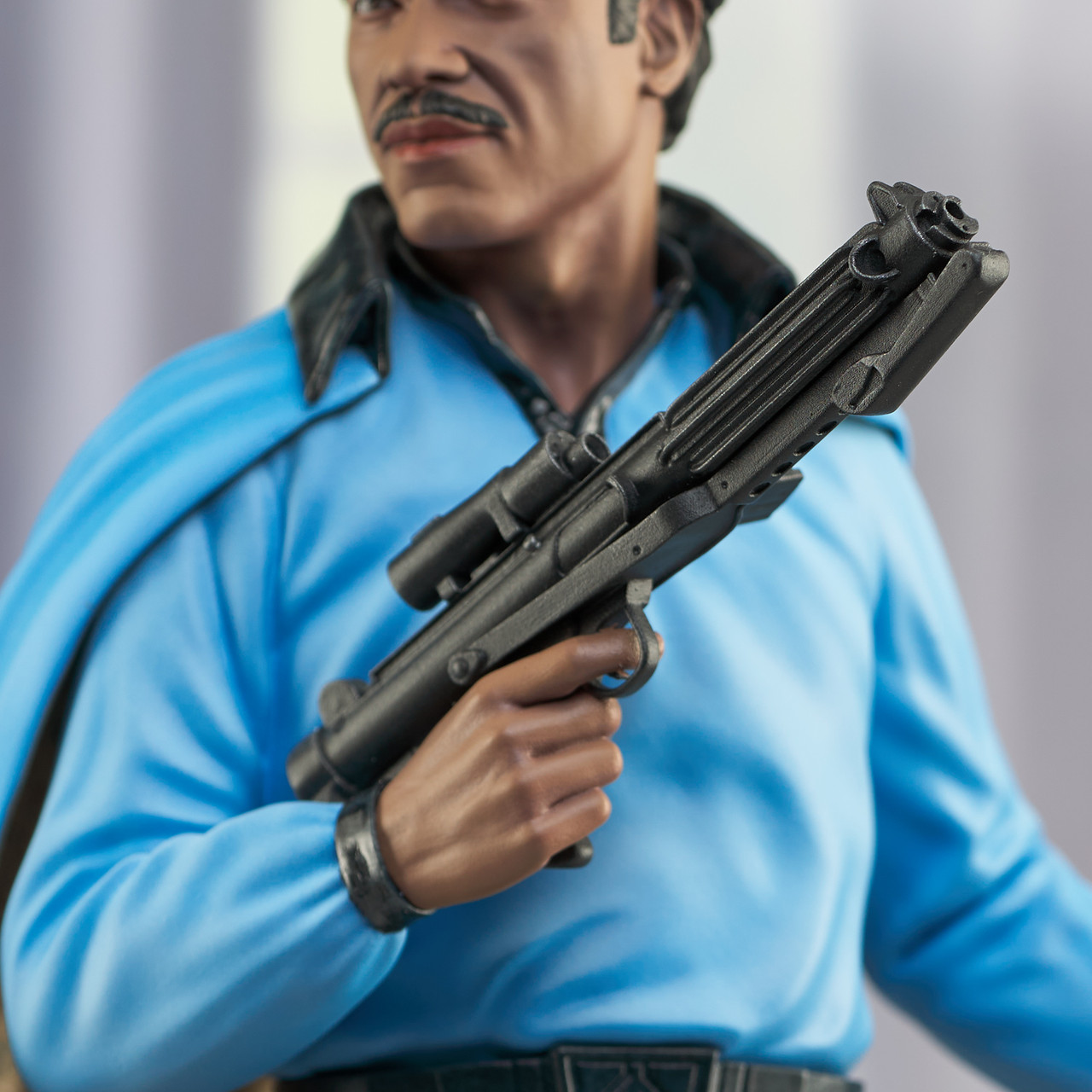 star-wars-episode-v-milestones-statue-1-6-lando-calrissian-33-cm-08.jpg