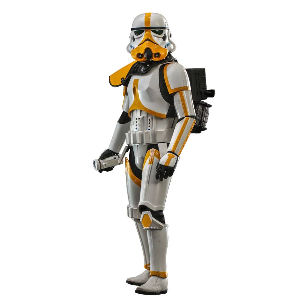 star-wars-the-mandalorian-action-figure-1-6-artillery-stormtrooper-30-cm-01.jpg