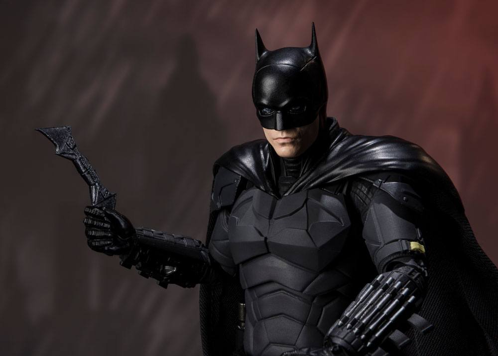the-batman-s-h-figuarts-action-figure-batman-15-cm-07.jpg