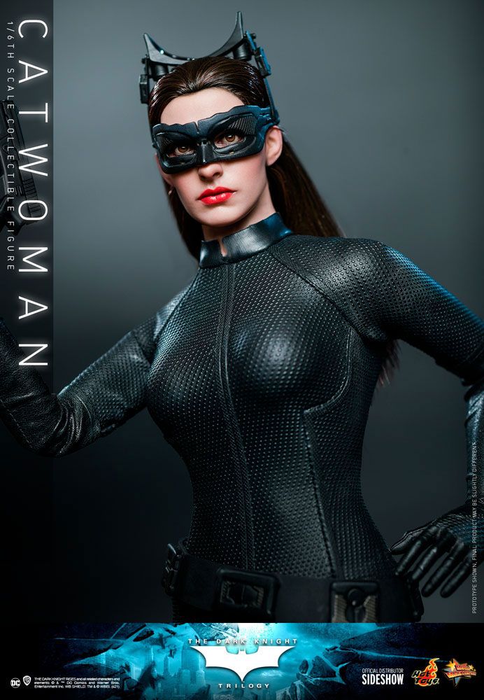 the-dark-knight-trilogy-movie-masterpiece-action-figure-1-6-catwoman-29-cm-07.jpg