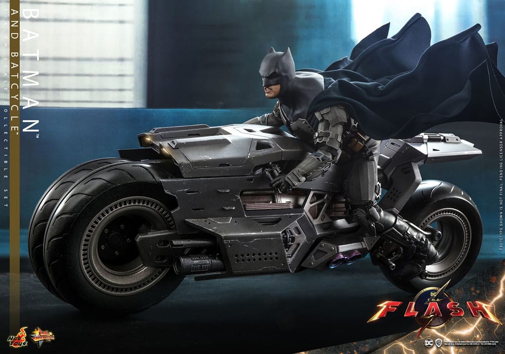 the-flash-movie-masterpiece-action-figure-wih-vehicle-1-6-batman-batcycle-set-30-cm-04.jpg