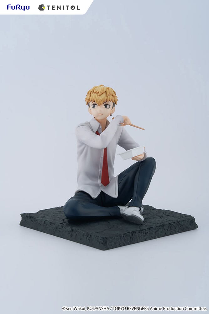 tokyo-revengers-pvc-statue-chifuyu-matsuno-21-cm-04.jpg