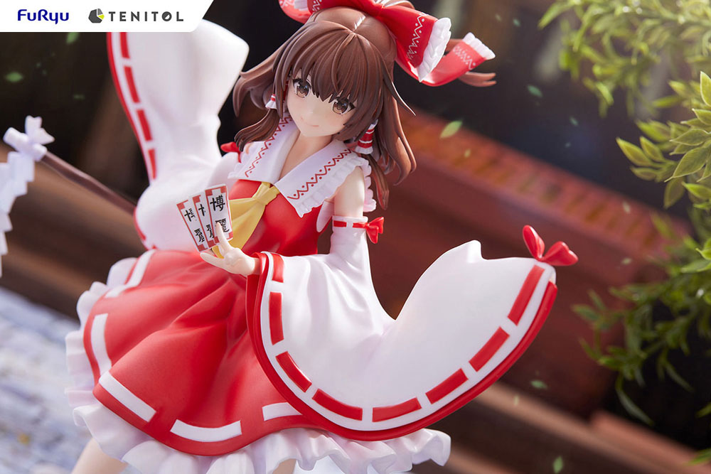 touhou-project-tenitol-pvc-statue-reimu-hakurei-20-cm-04.jpg
