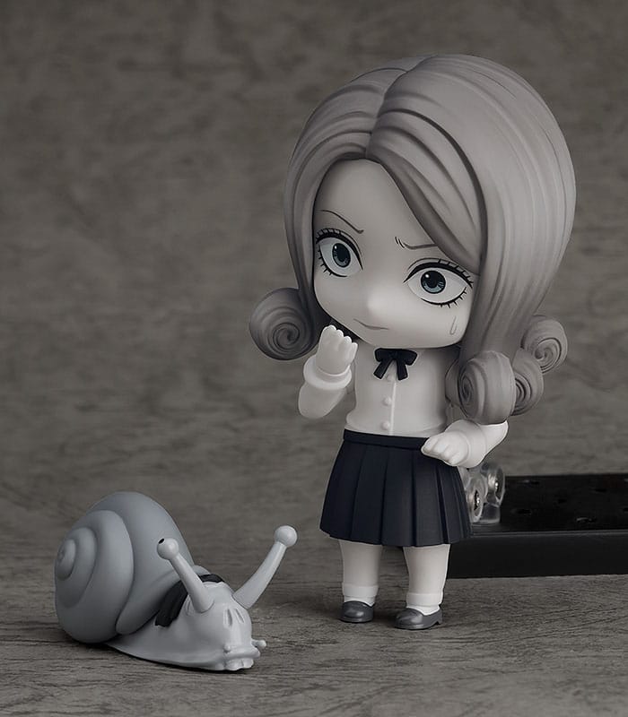 uzumaki-spiral-into-horror-nendoroid-action-figure-kirie-goshima-10-cm-03.jpg