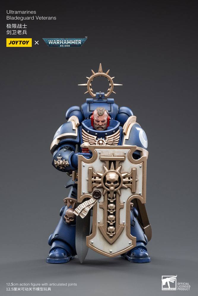 warhammer-40k-action-figure-1-18-ultramarines-bladeguard-veteran-12-cm-02.jpg