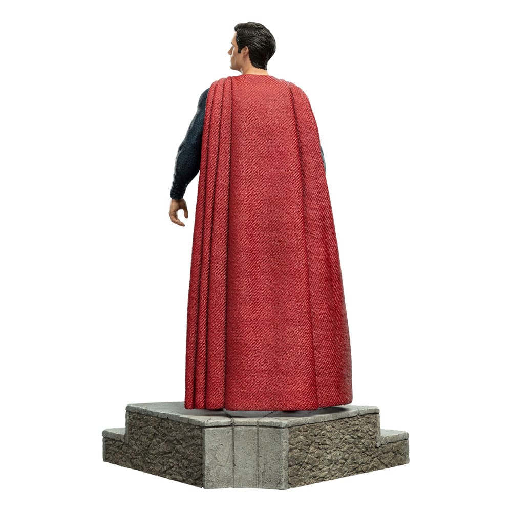 zack-snyders-justice-league-statue-1-6-superman-38-cm-07.jpg