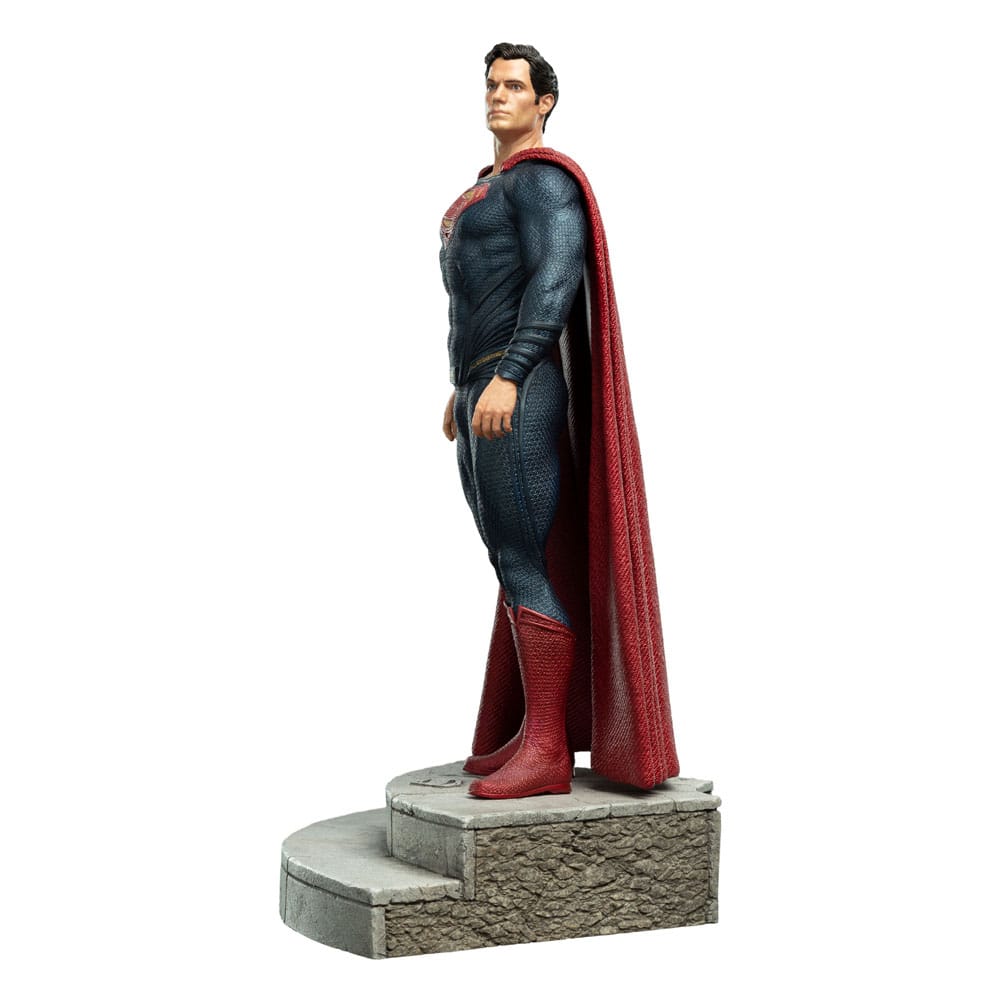 zack-snyders-justice-league-statue-1-6-superman-38-cm-09.jpg