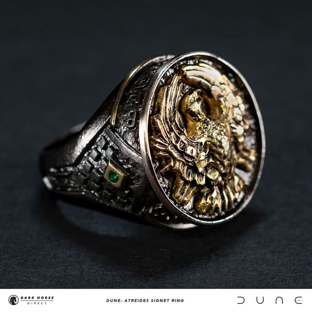 dune-replica-1-1-atreides-signet-ring-01.jpg