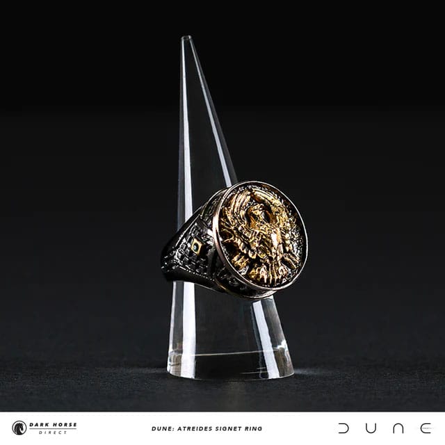 dune-replica-1-1-atreides-signet-ring-06.jpg